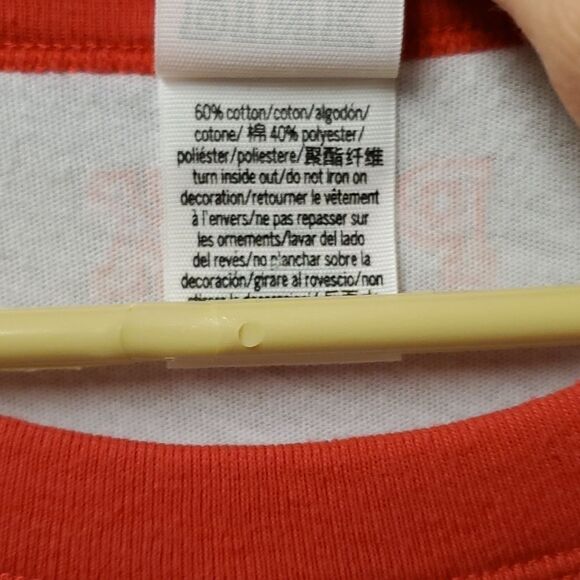 Pink graphics tee-shirt,  medium - Picture 3 of 4